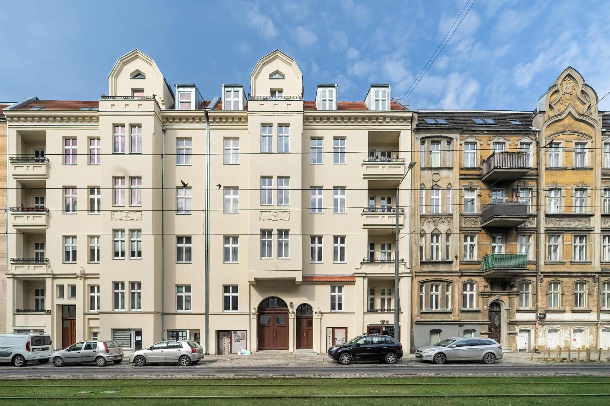 Apartment Wierzbiecice Cozy For 4 Guests Near The Center Of By Renters