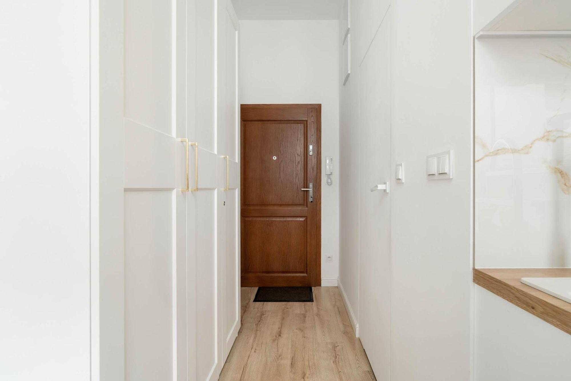 Wierzbiecice Cozy For 4 Guests Near The Center Of By Renters Apartment *