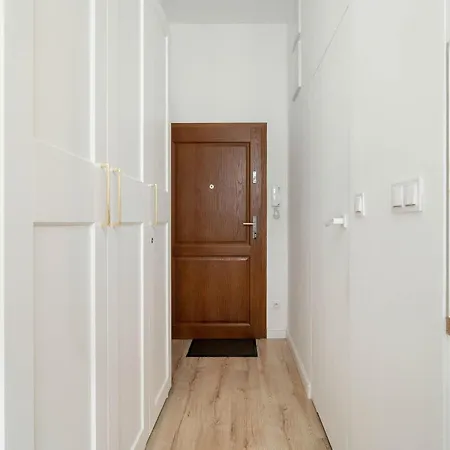 Wierzbiecice Cozy Studio For 4 Guests Near The Center Of Poznan By Noclegi Renters Exterior photo